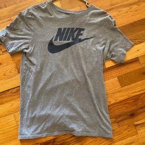 Nike T Shirt